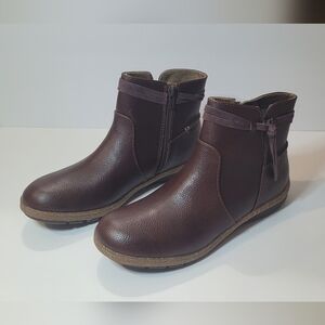 b.o.c Dark Brown Ankle Boots Side Zipper Women's Size 7.5